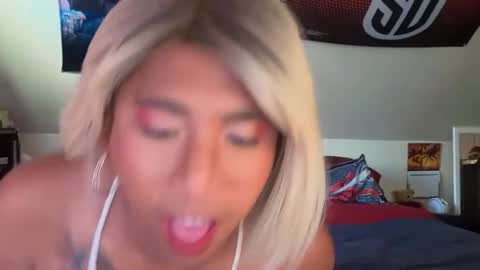 Snapshot of lbffemme chatting on 12, 9, 2025 lbffemme online show from 12, 9, 2025