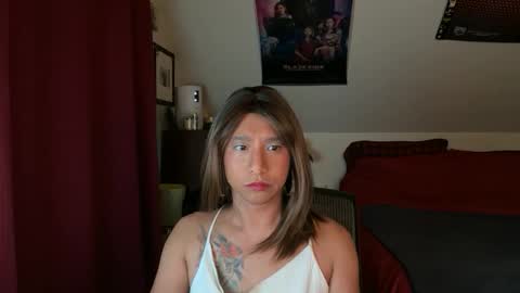 Snapshot of lbffemme chatting on 3, 3, 2026 lbffemme online show from 3, 3, 2026