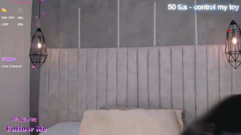    online show from 8, 2, 2025