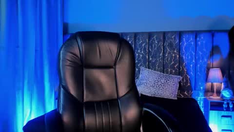 Lea Velle online show from 15, 11, 2025