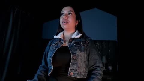 Lea Velle online show from 5, 1, 2026