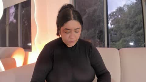 Leah online show from 9, 11, 2025