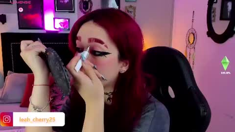 Snapshot of leah_cherry chatting on 15, 6, 2026 Leah online show from 15, 6, 2026