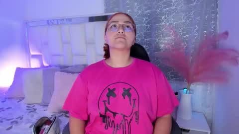 Leah  online show from 2, 6, 2026