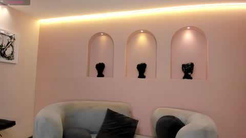 leahnovac online show from 1, 11, 2025