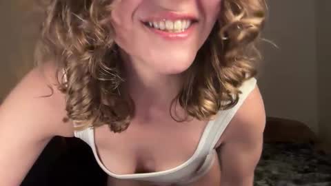 Leah Sparkles online show from 16, 4, 2026