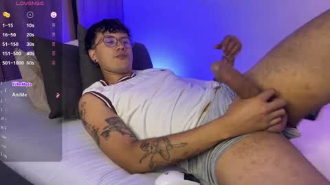 Snapshot of leaneseb chatting on 15, 5, 2026 leaneseb online show from 15, 5, 2026