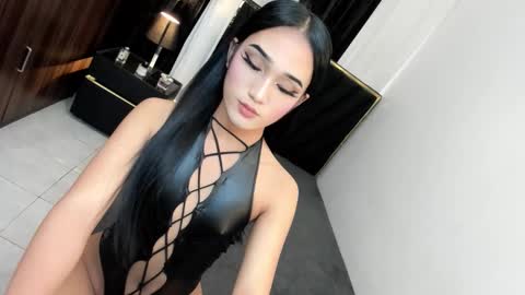 leannaloove online show from 21, 9, 2025