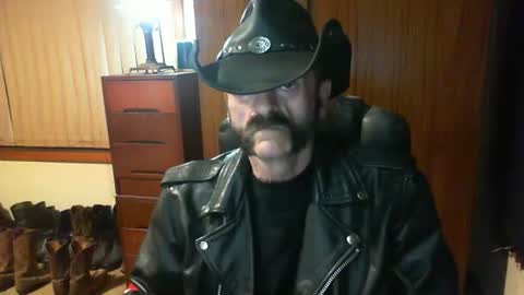 Snapshot of leathergreaser chatting on 2, 5, 2026 leathergreaser online show from 2, 5, 2026