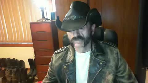 Snapshot of leathergreaser chatting on 23, 5, 2026 leathergreaser online show from 23, 5, 2026