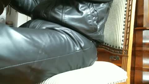 Snapshot of leathermotocross001 chatting on 4, 12, 2024 Leathermotocross online show from 4, 12, 2024