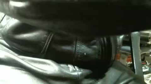 Snapshot of leathermotocross001 chatting on 18, 12, 2025 Leathermotocross online show from 18, 12, 2025