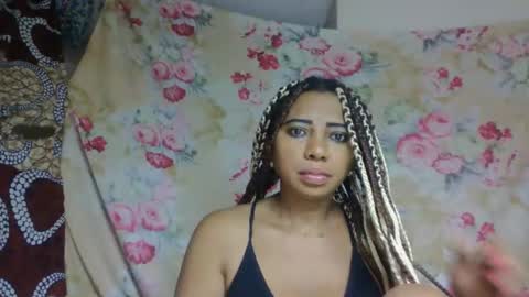 Snapshot of leatianaa chatting on 18, 5, 2026 leatianaa online show from 18, 5, 2026