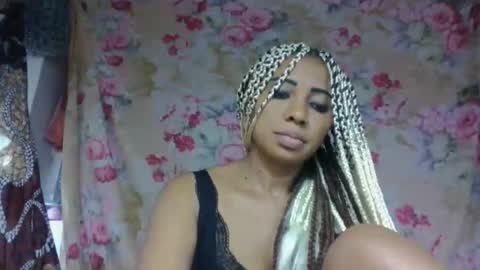 Snapshot of leatianaa chatting on 21, 5, 2026 leatianaa online show from 21, 5, 2026