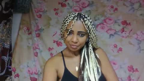 Snapshot of leatianaa chatting on 23, 5, 2026 leatianaa online show from 23, 5, 2026