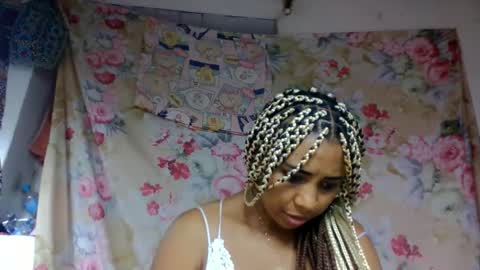Snapshot of leatianaa chatting on 26, 5, 2026 leatianaa online show from 26, 5, 2026