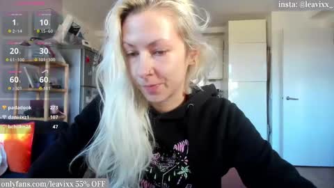 LeaVixx online show from 25, 10, 2025