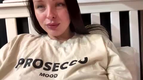 Anna  online show from 12, 10, 2025