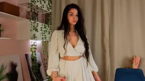 Snapshot of leeannepizzini chatting on 1, 2, 2026 Jasmine online show from 1, 2, 2026