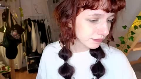 leelooyolo online show from 10, 4, 2026