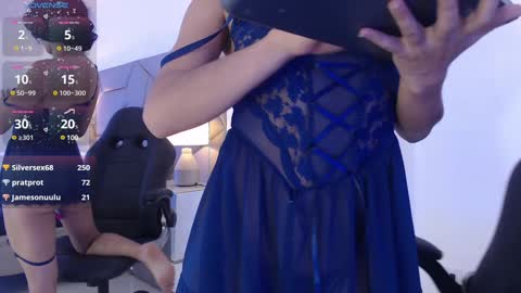 Snapshot of leethompson_ chatting on 13, 1, 2025 Leet online show from 13, 1, 2025