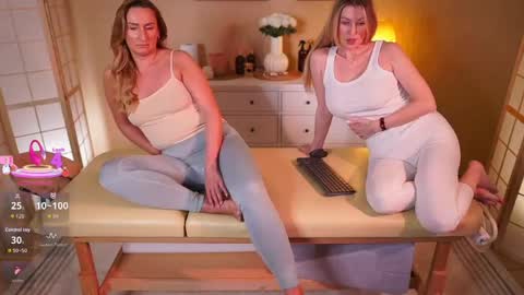 Snapshot of legslong chatting on 22, 4, 2026 LegsLONG online show from 22, 4, 2026
