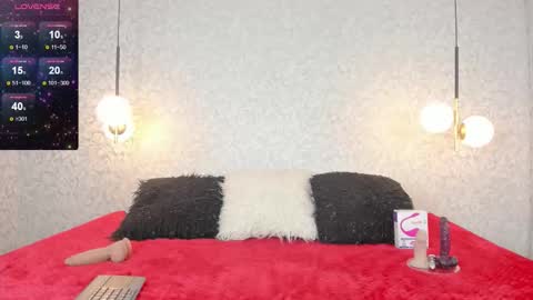 LEIGH ANGELS online show from 23, 10, 2025