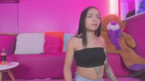 Snapshot of leigh_angels chatting on 14, 6, 2026 LEIGH ANGELS online show from 14, 6, 2026