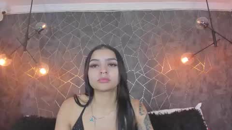Snapshot of leigh_angels chatting on 25, 6, 2026 LEIGH ANGELS online show from 25, 6, 2026
