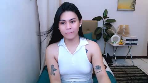 Snapshot of leighcortesi chatting on 8, 6, 2026 Cailey online show from 8, 6, 2026