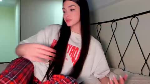 Leila online show from 13, 2, 2025