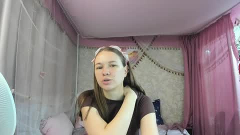 leila_bambi_ online show from 2, 4, 2026
