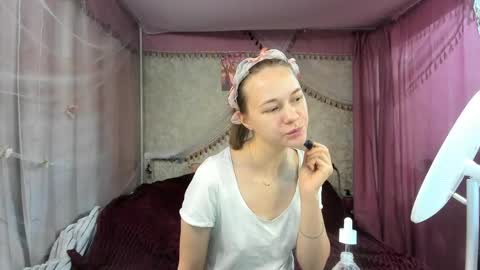leila_bambi_ online show from 29, 4, 2026