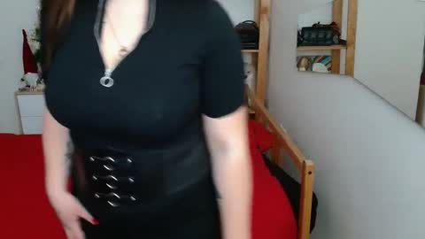 Leila online show from 1, 2, 2025