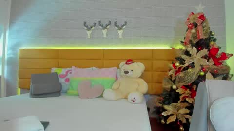 Snapshot of leilahiuston chatting on 10, 11, 2025 online show from 10, 11, 2025