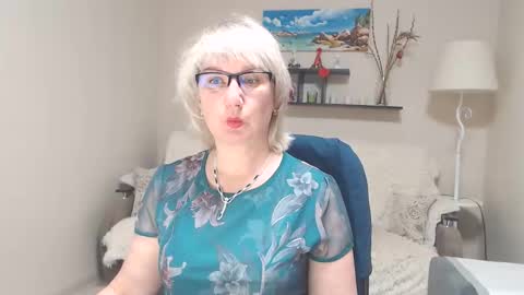 Leila Kinky online show from 20, 2, 2025