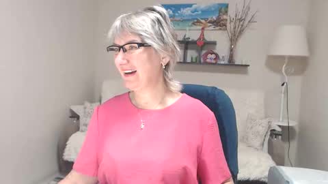 Leila Kinky online show from 24, 11, 2025