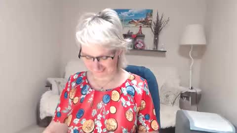 Leila Kinky online show from 3, 4, 2026