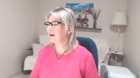 Snapshot of leilamays chatting on 7, 7, 2026 Leila Kinky online show from 7, 7, 2026