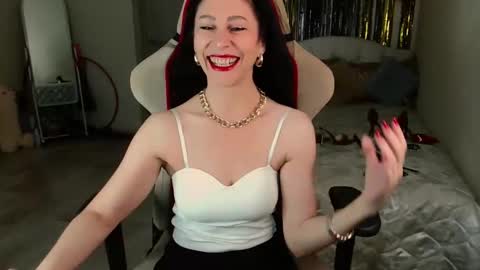 leilamurray online show from 28, 3, 2026