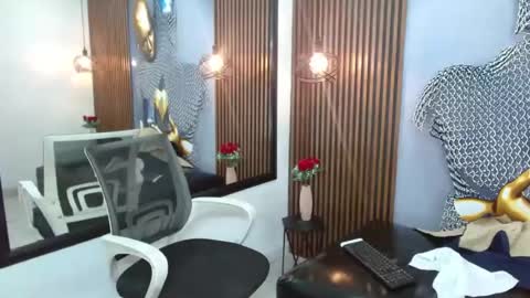 Snapshot of lelehott01 chatting on 29, 6, 2026 lelehott01 online show from 29, 6, 2026