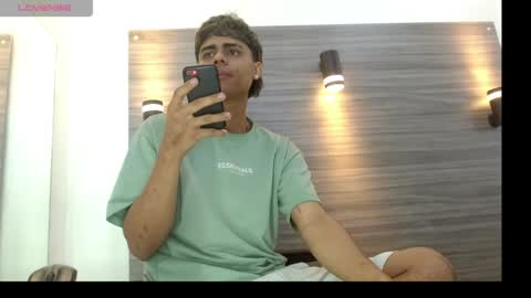 Snapshot of lelehott01 chatting on 16, 7, 2026 lelehott01 online show from 16, 7, 2026