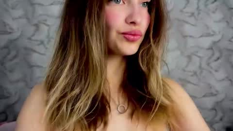 Snapshot of lemonhazeeee chatting on 18, 10, 2025 Lemonhazeeee online show from 18, 10, 2025