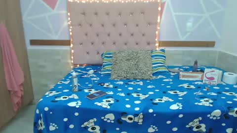 Snapshot of lena_lawson chatting on 8, 1, 2025 lena_lawson online show from 8, 1, 2025