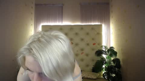 Lena online show from 29, 1, 2025