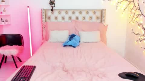 Lena  online show from 23, 3, 2026