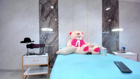 Snapshot of lenathompson chatting on 28, 2, 2025 Lenathompson online show from 28, 2, 2025