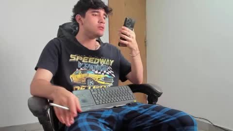 Leo Jones online show from 4, 4, 2026