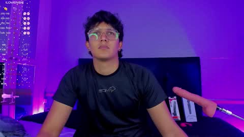 Snapshot of leo_savage_ chatting on 3, 11, 2025 Leo online show from 3, 11, 2025