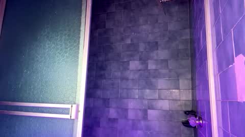 Snapshot of leo_savage_ chatting on 7, 11, 2025 Leo online show from 7, 11, 2025